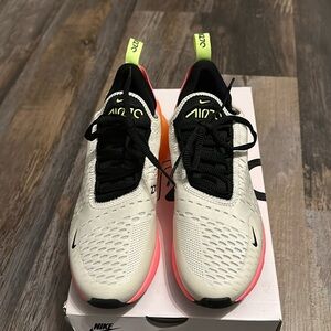 Women’s Air Max 270